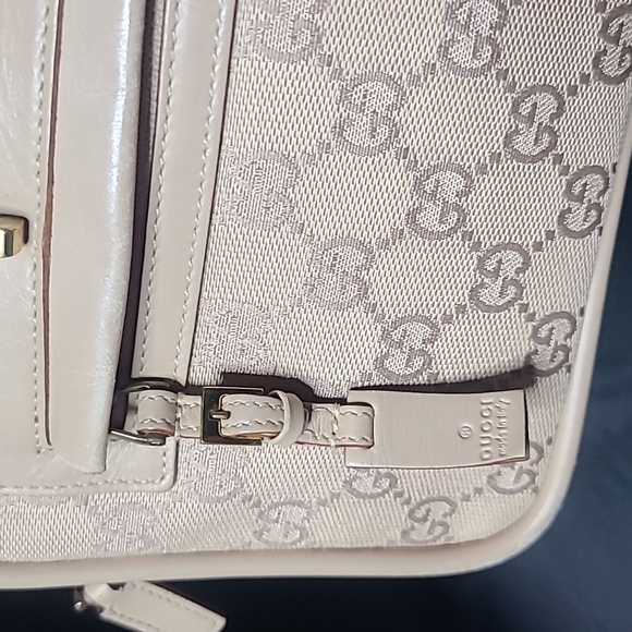 GUCCI VINTAGE 2000 GG BEIGE CANVAS HAND BAG WITH CALF SKIN LEATHER/GOLD HRDWR - Picture 17 of 17